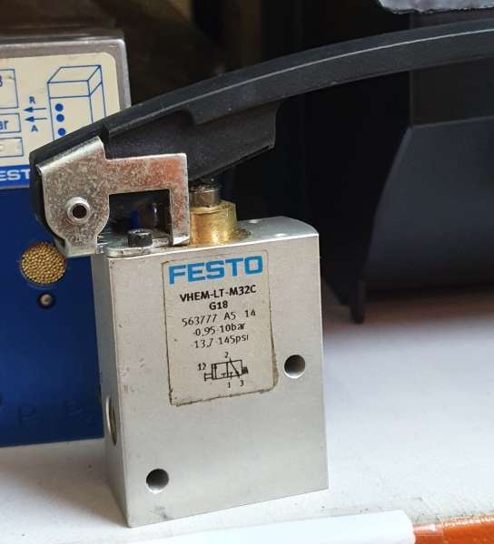 marca: FESTO <br/>modelo: WHEMLTM32CG18 563777 <br/>estado: seminova