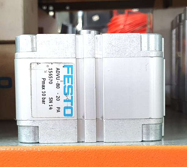 marca: FESTO <br/>modelo: ADVU8020PA 156570 <br/>estado: novo