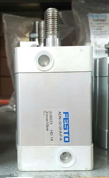 marca: FESTO <br/>modelo: ADN3230APA 536273 <br/>estado: novo