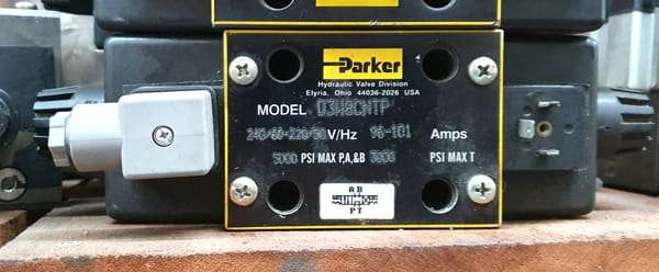 marca: PARKER <br/>modelo: D3W8CNTP <br/>estado: usada