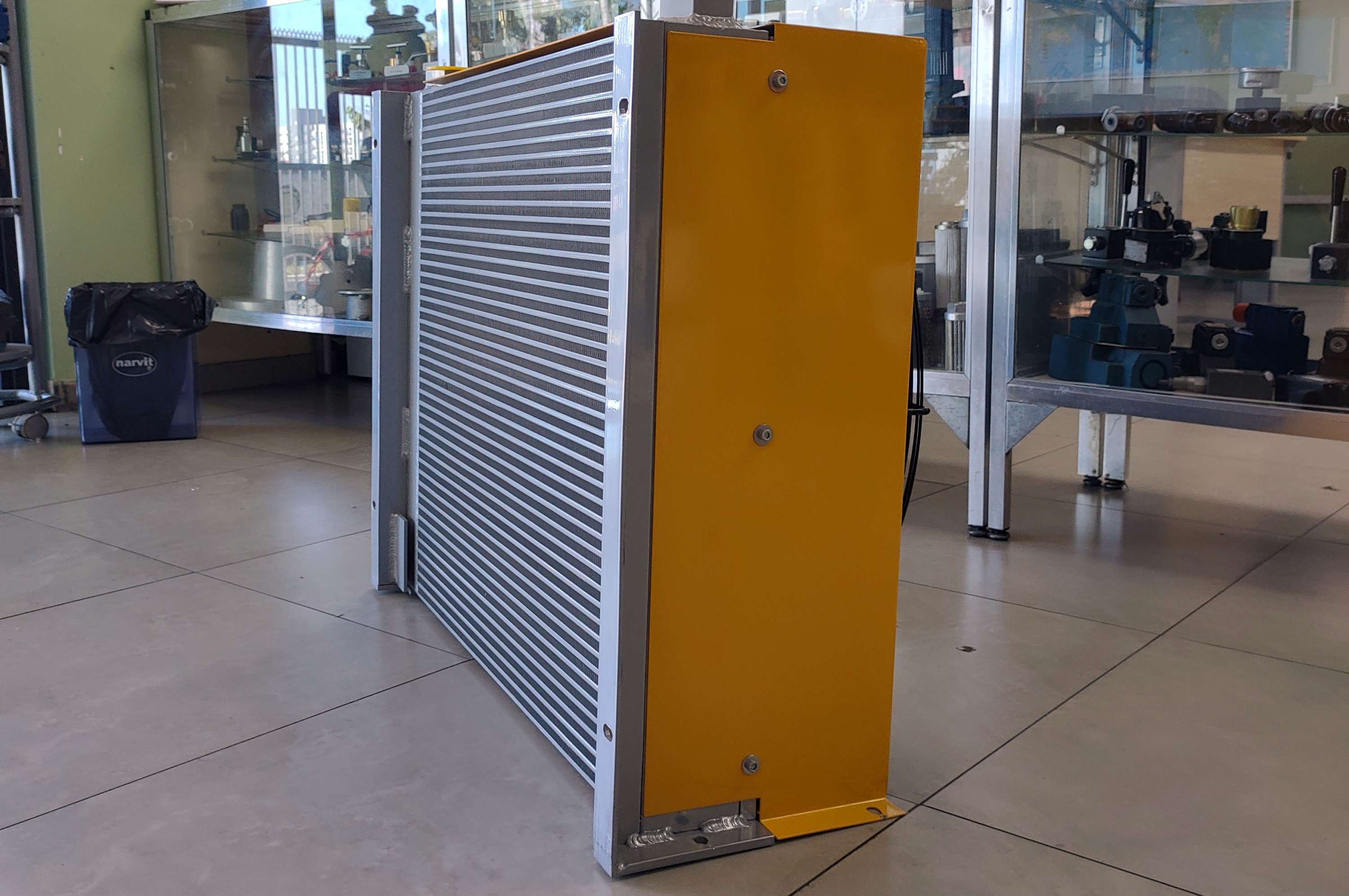 trocador de calor hidráulico, radiador para tanque hidráulico, resfriador para óleo do reservatório hidráulico, resfriador hidráulico, permutador de calor, resfriamento do óleo hidráulico, refrigerador industrial