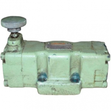 Válvula redutora de pressão RACINE OE3-PAAH-S03S usada Válvula redutora de pressão RACINE OE3-PAAH-S03S usada