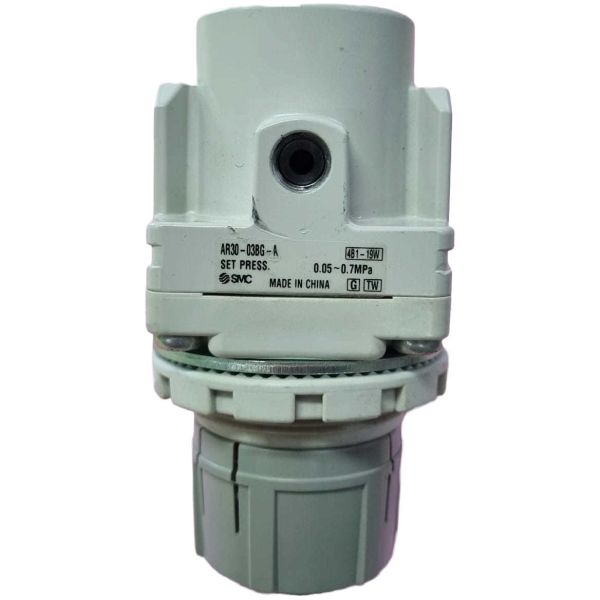 marca: SMC <br/>
AR30038GA 0.05-0.7Mpa <br/>
usado