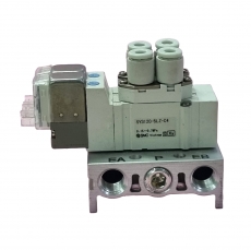 Válvula pneumática SMC SY3120-5LZ-C4 usada Válvula pneumática SMC SY3120-5LZ-C4 usada