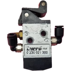 Válvula pneumática MICRO 0.230.021.300 0230021300 usada Válvula pneumática MICRO 0.230.021.300 0230021300 usada