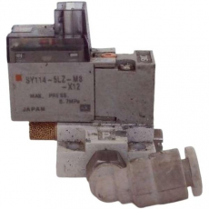 Válvula pneumática SMC SY114-5LZ-M3-X12 usada Válvula pneumática SMC SY114-5LZ-M3-X12 usada