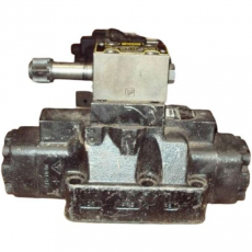 Válvula direcional PARKER D1VW020BNTPH usada Válvula direcional PARKER D1VW020BNTPH usada