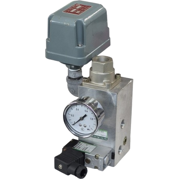 Pressostato SANWA DENKI SPS-18 ON 0,44Mpa OFF 0,37MPa 250/125VAC 5/10A. Válvula 313C011-D5-D00 pressão máxima 0,7MPa. Man&ocirc;metro NKS 1MPa.