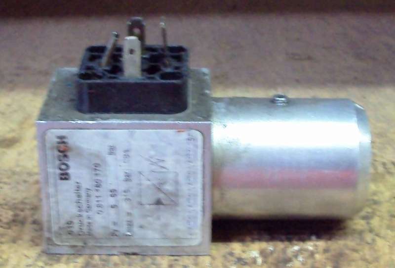 marca: Bosch <br /> modelo: 0811160170 pmáx=315bar <br /> estado: usado