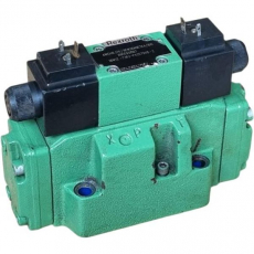 Válvula direcional REXROTH 4WEH16J7X/6EW110N9ETK4/B10 usada Válvula direcional REXROTH 4WEH16J7X/6EW110N9ETK4/B10 usada