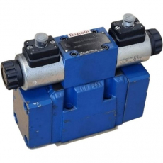 Válvula direcional REXROTH 4WEH10 U 4X/6EG24N9ETK4 seminova Válvula direcional REXROTH 4WEH10 U 4X/6EG24N9ETK4 seminova