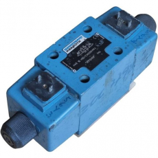 Válvula direcional REXROTH 4WE 10 H32/CW230N9K4 usada Válvula direcional REXROTH 4WE 10 H32/CW230N9K4 usada