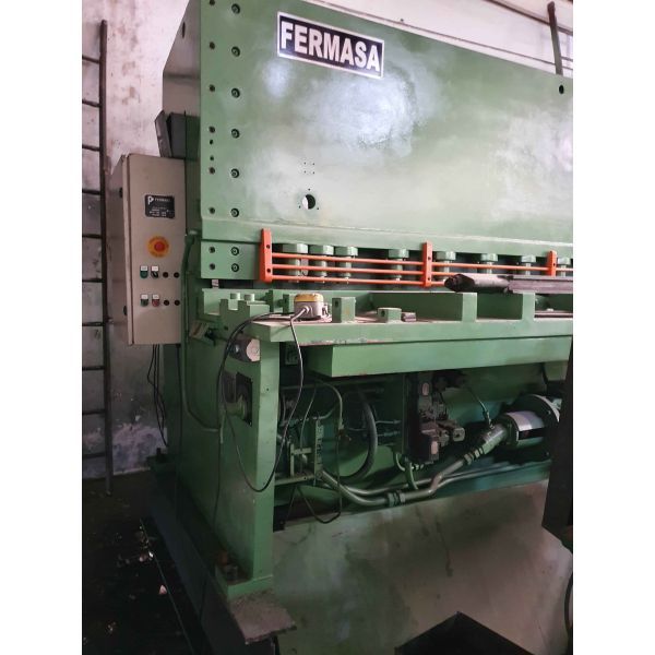 máquina industrial pesa, sobra industrial, máquina venda no estado, ferramentaria industrial, excedentes de estoque, máquinas adquiridas em leilão