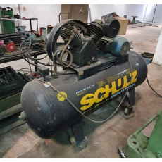 ** COMPRESSOR SCHULZ DE 40 PÉS usado ** COMPRESSOR SCHULZ DE 40 PÉS usado