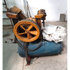 ** COMPRESSOR SCHULZ 40 PÉS usado