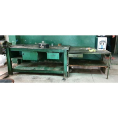 ** BANCADA DE FERRAMENTAS usada