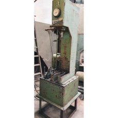 ** PRENSA HIDRÁULICA MARCA LUXOR DE 15 TON usada