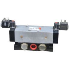 Válvula pneumática 963-000-P11-23 - CAMOZZI usada