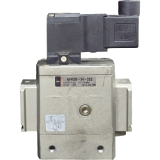 Válvula de abertura progressiva AV4000-04-5DZ- SMC usada