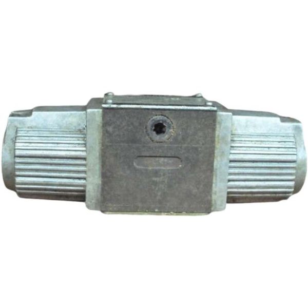 marca: Yuken <br />
modelo: DSG033C2A2440 <br />
estado: usada