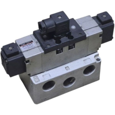 Válvula direcional VP7-8-FG-D - SMC usada