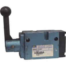 Válvula pneumática 180025-112-0001 - MAC usada