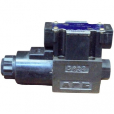 Válvula hidráulica YUKEN DSG01-2B2-D24-60 usada
