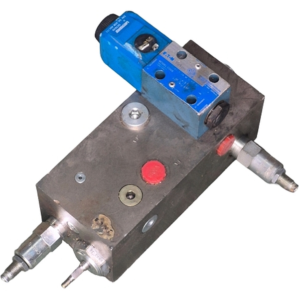 tamanho 3, 4/2 vias, operada por solenóide / retorno mola, 24DC 30W, pressão 350bar