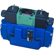 Válvula direcional 4WE6C62/OFEW110N9K4 e 4WEH16J72/6EW230N9EK4/B10 - REXROTH seminovas Válvula direcional 4WE6C62/OFEW110N9K4 e 4WEH16J72/6EW230N9EK4/B10 - REXROTH seminovas