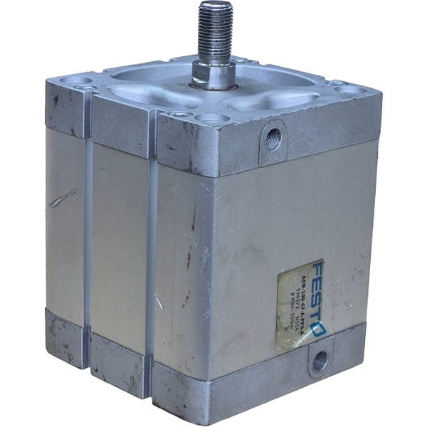 diâmetro 100mm, curso 67mm, dupla ação, rosca externa, detecção de posição, camisa liga de alumínio, vedações TPE-U
