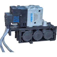 Terminal com válvulas pneumáticas CPE14-M1H-3OL-1/8 1622020 - FESTO seminovo