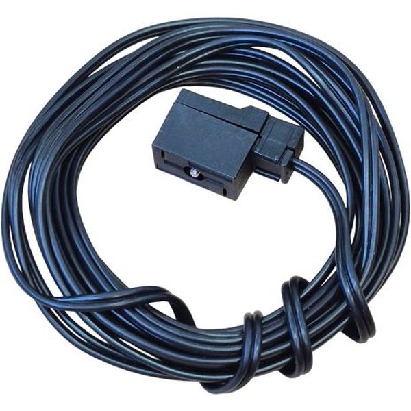comprimento do cabo 2,5, tensão 24V, cobertura do cabo PVC, fixação na válvula solenóide com parafuso