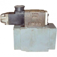 Válvula direcional REXROTH 4WE6D53/AG24N9K4 usada Válvula direcional REXROTH 4WE6D53/AG24N9K4 usada