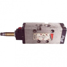 Válvula pneumática CAMOZZI 458-016 usada Válvula pneumática CAMOZZI 458-016 usada