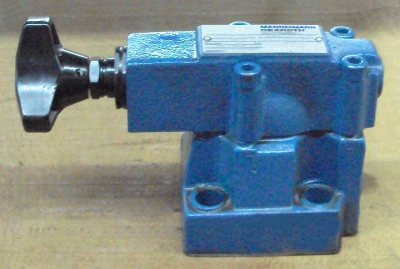 marca: REXROTH <br/>modelo: DR10131100 <br/>estado: seminova