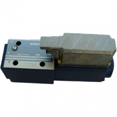 Servo válvula BOSCH 4WRPEH10 C4B100L 2X/G24K0/A1M 0811404803 Servo válvula BOSCH 4WRPEH10 C4B100L 2X/G24K0/A1M 0811404803