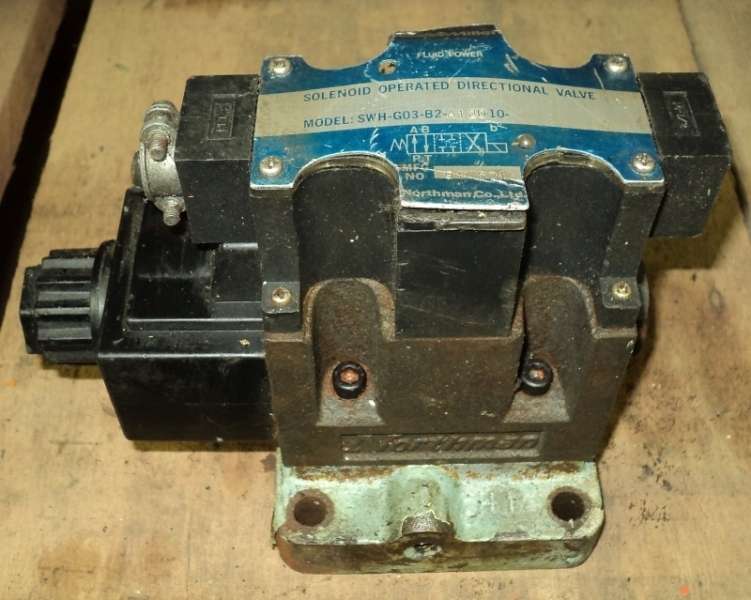 marca: Miller (Fluid Power) <br/>modelo: SWHG03B2A12010 <br/>Solenoid Operated Directional <br/>estado: usada