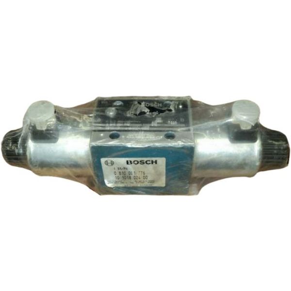 marca: Bosch <br />
modelo: 0810001776 <br />
estado: nova