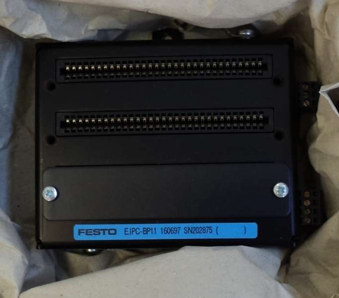 marca: Festo <br />
modelo: EIPCBP11 7,5W 3 slots EIPC BP11 <br />
estado: novo, na caixa