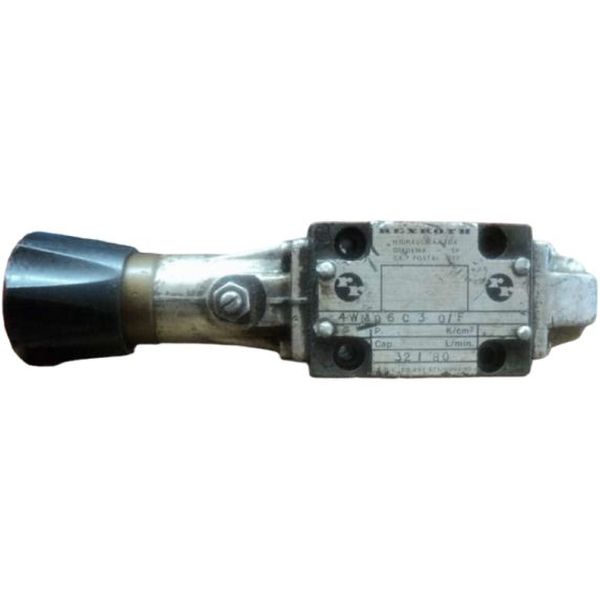marca: REXROTH <br/>
modelo: 4WMD6C30F <br/>
estado: usada