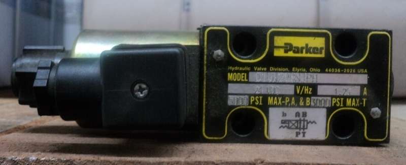 marca: Parker <br/>modelo: D1VW20BNJPH 24VDC <br/>estado: nova