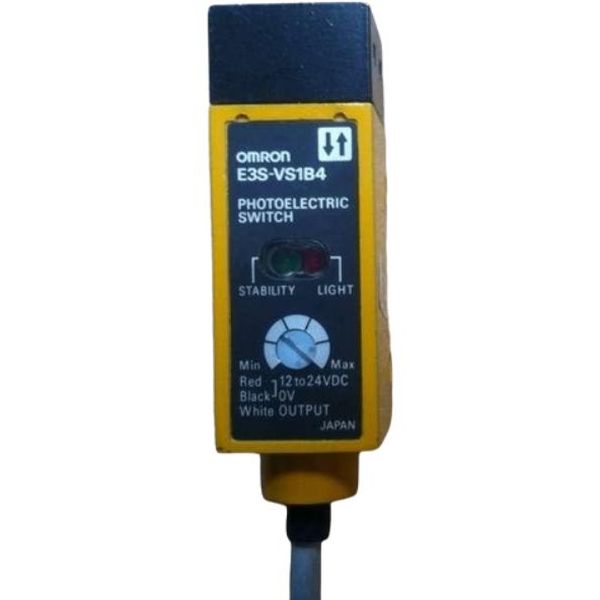 marca: Omron <br />
modelo: E3SVS1B4 fotoelétrico <br />
estado: novo