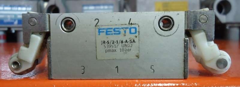 marca: FESTO <br/>modelo: JR5218ASA 53951 <br/>estado: usada 