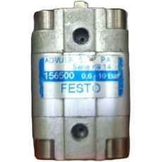 Cilindro pneumático FESTO ADVU-12-5-PA 156500 12X5 usado Cilindro pneumático FESTO ADVU-12-5-PA 156500 12X5 usado