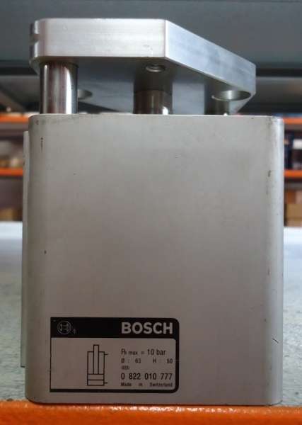 marca: Bosch <br/>modelo: 0822010777 63X50 <br/>estado: novo