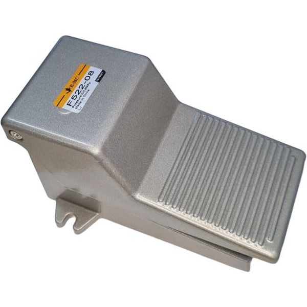 EMC <br/>
F52208