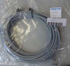 Cabo de conexão FESTO NEBU-M8G4-K-5-LE4 541343 Cabo de conexão FESTO NEBU-M8G4-K-5-LE4 541343
