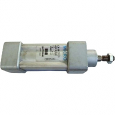 Cilindro pneumático MICRO 0.047.030.040 0047030040 32X40 seminovo Cilindro pneumático MICRO 0.047.030.040 0047030040 32X40 seminovo