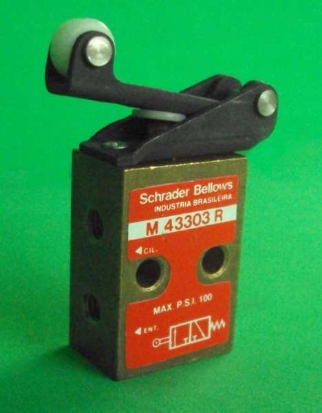 marca: Schrader Bellows <br/>modelo: M43303R <br/>estado: usada