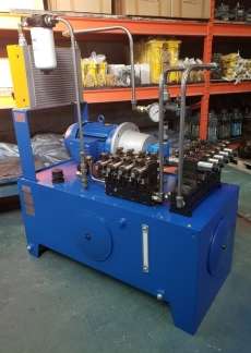 Unidade hidráulica especial para linha de corte (Slitter) sob encomenda Unidade hidráulica especial para linha de corte (Slitter) sob encomenda